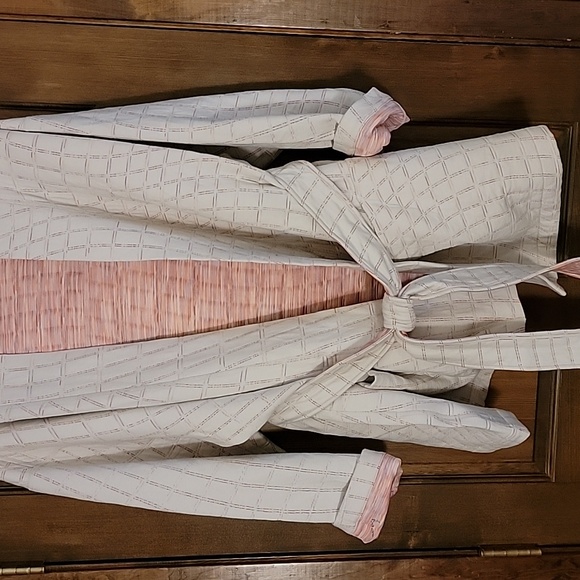 Nike NWT Women's Reversible Yoga Therma-Fit Jacket Tan and Pink Size 3X Plus - Picture 2 of 13